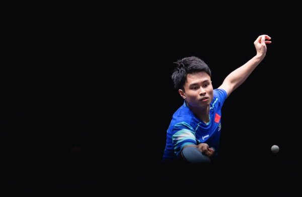 星空体育 WTT多哈冠军赛｜周启豪难挡张本智和，林诗栋梁靖崑为国乒男队保住四强一席