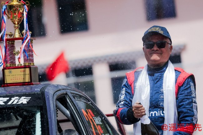 壹元树拉力车队21号车手汤啟龙